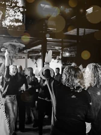 Bingo Beats - de muziekbingo die geschikt is voor elk event - Muziekbingo bedrijfsfeest, Muziekbingo teambuilding, Muziekbingo personeelsfeest en Muziekbingo boeken. Daarmee kun je op meer relevante zoekopdrachten gevonden worden zonder dat de homepage een enorme